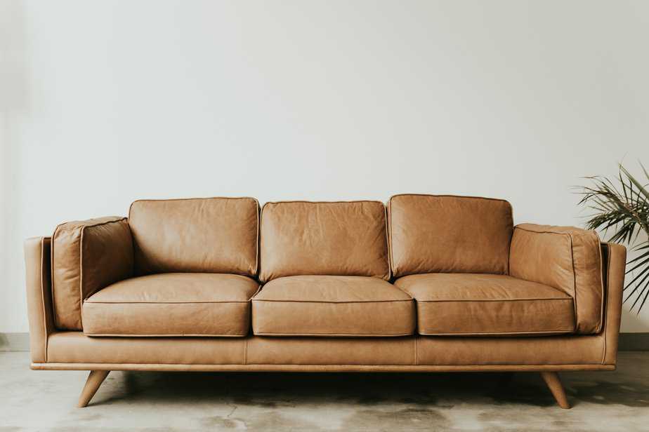 9 Things You Should Consider Before Buying the Perfect Couch  