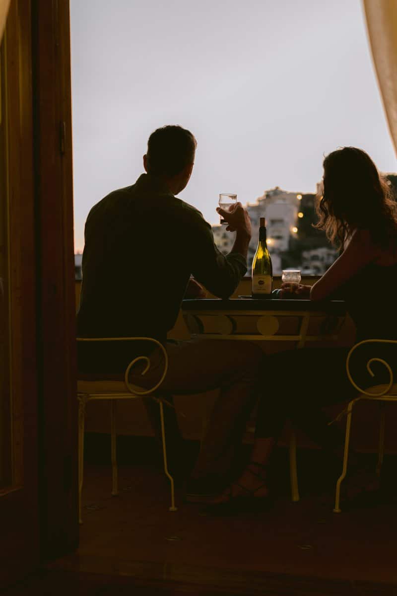 10 Romantic Ideas for Late Night Summer Dates