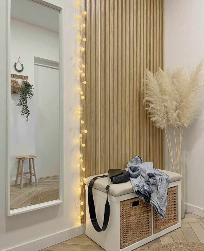 How To Decorate Your Hallway To Look More Spacious