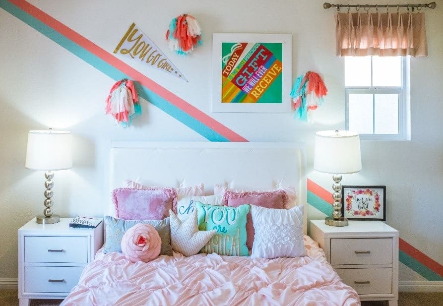 How to Decorate Your Bed Like a Pro-Designer in 7 Easy Steps