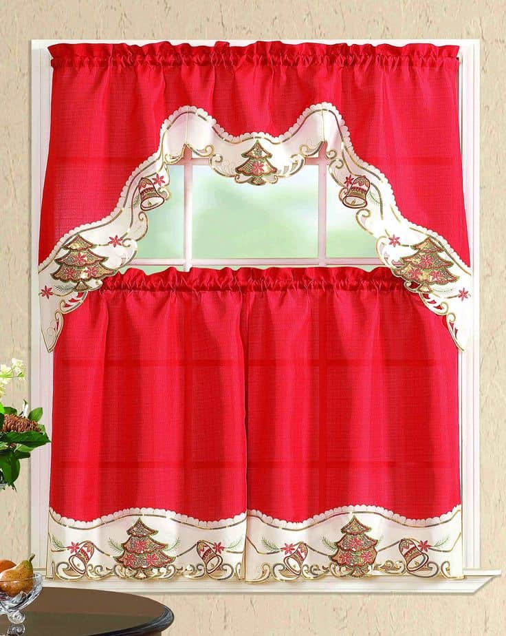 Christmas Curtains to Complete Your Home Decor