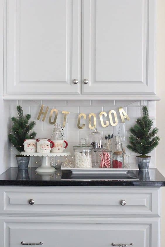 First Christmas Decor for Your New Apartment | 17 Items to Have for Your First Christmas in Your New Home