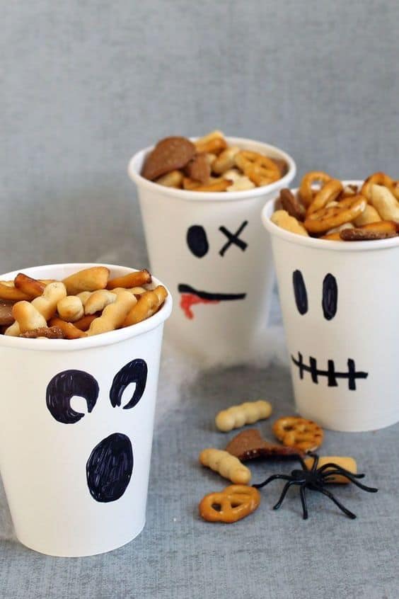 20 College Dorm Halloween Party Decorations You Must See