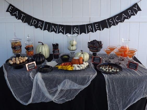 20 College Dorm Halloween Party Decorations You Must See