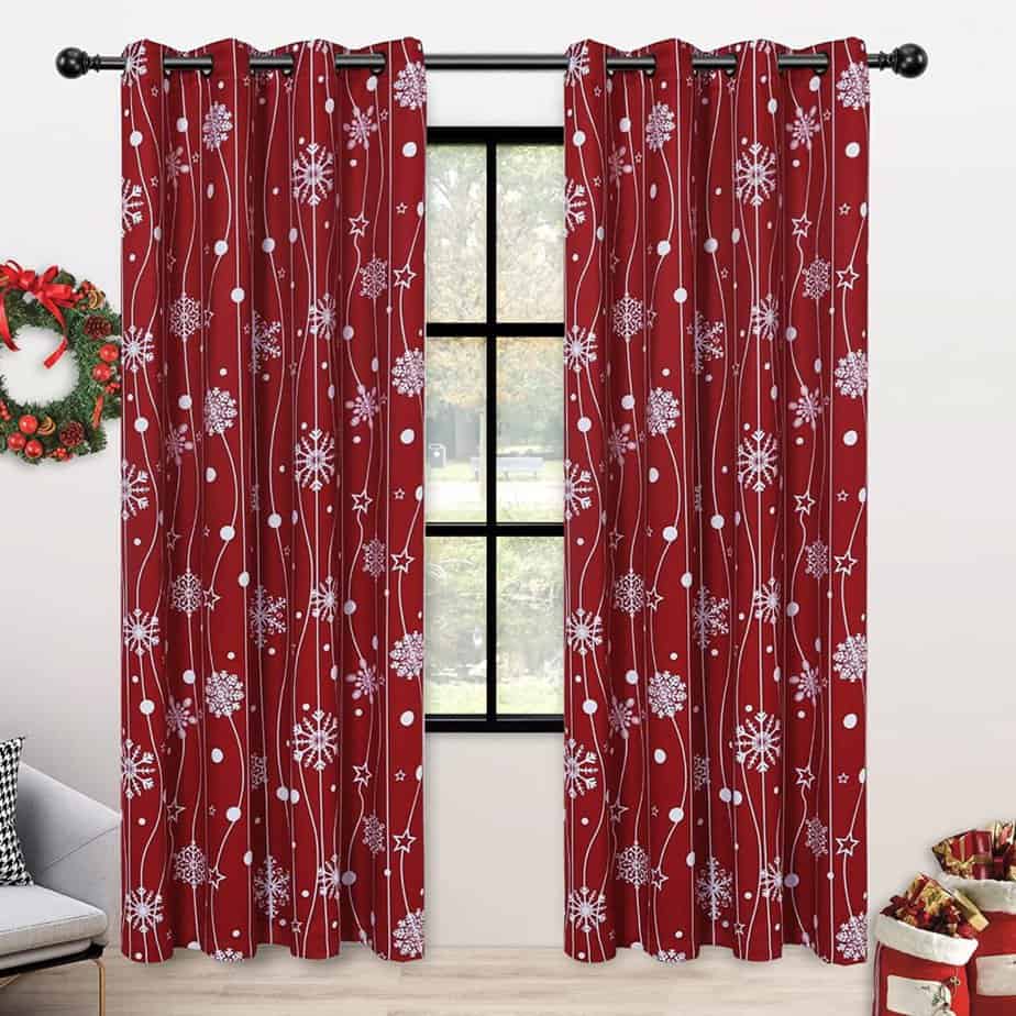 Christmas Curtains to Complete Your Home Decor - snowflakes