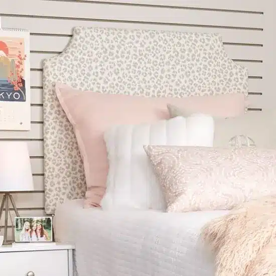 20 Dorm Room Headboards You Will Love in 2022