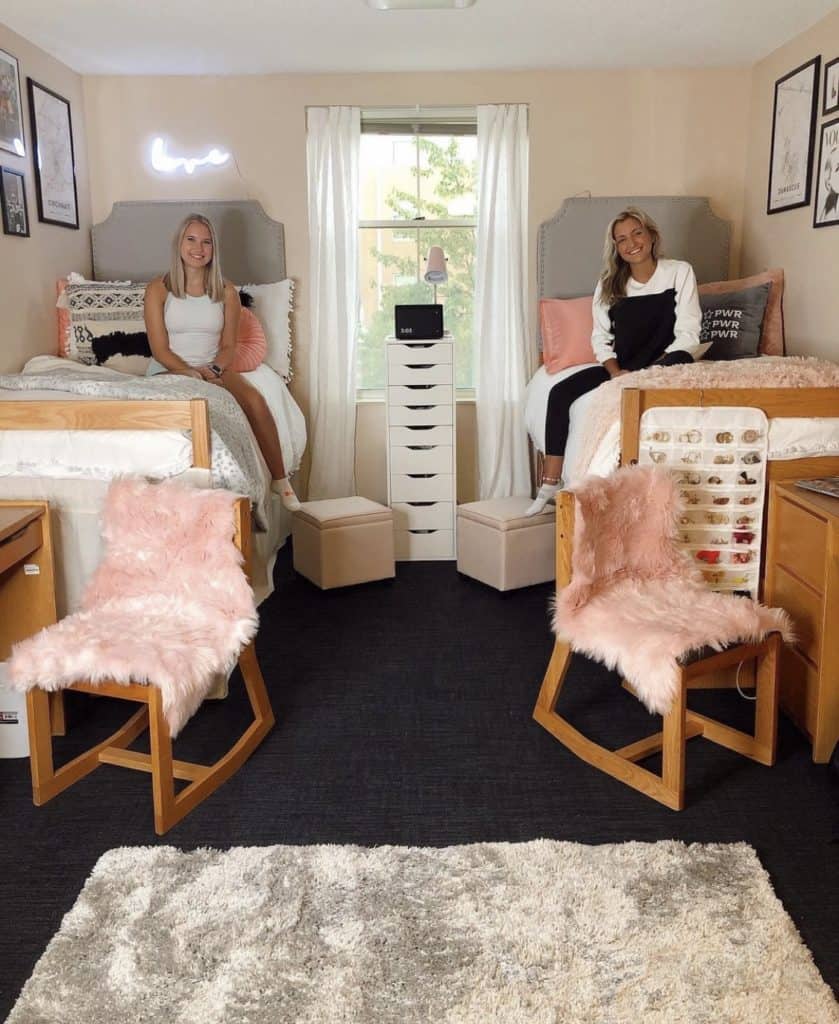 25 dorm room chairs without wheels for college students