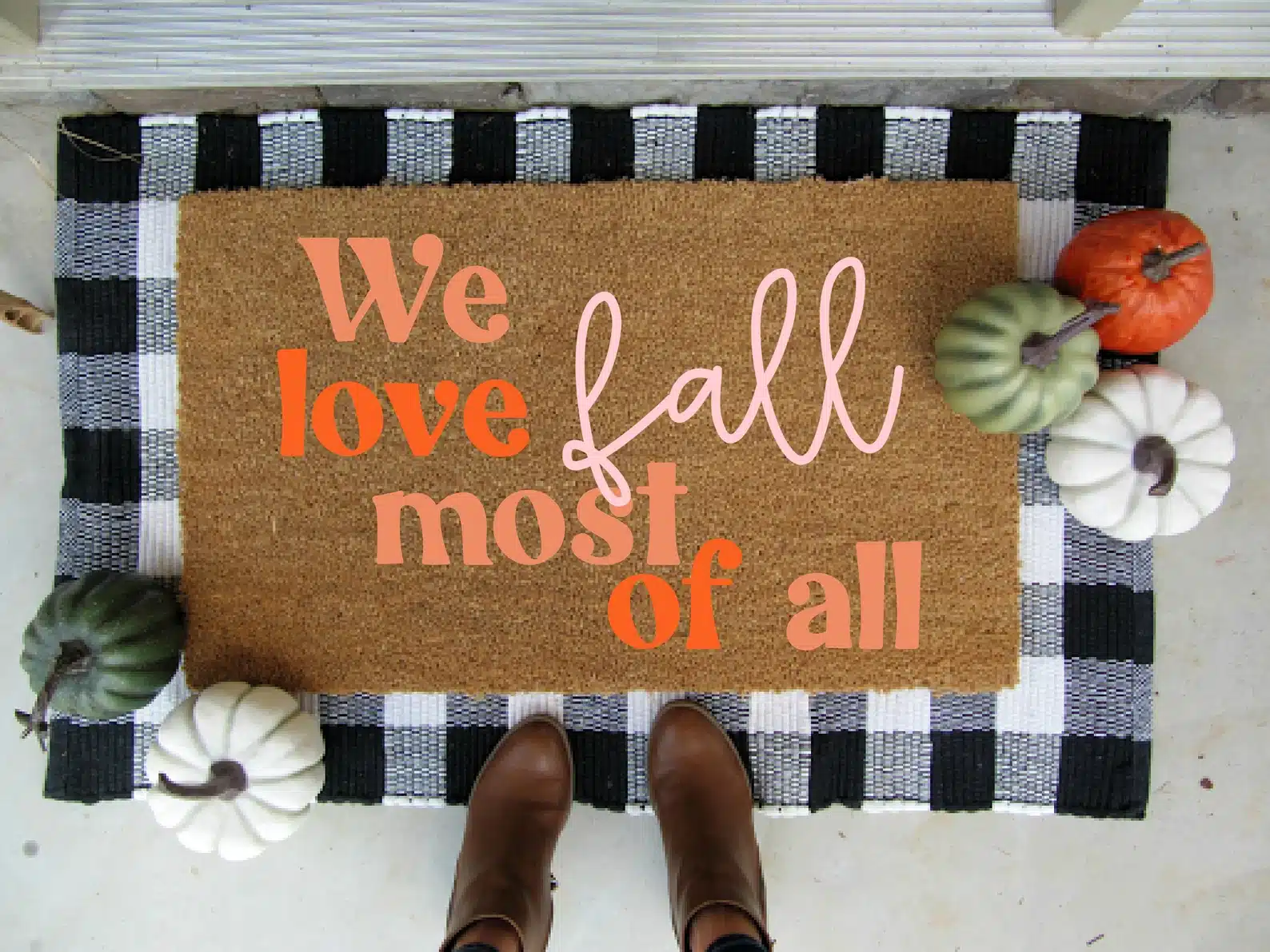 15 Fall Door Mats You'd Love to Have This Year