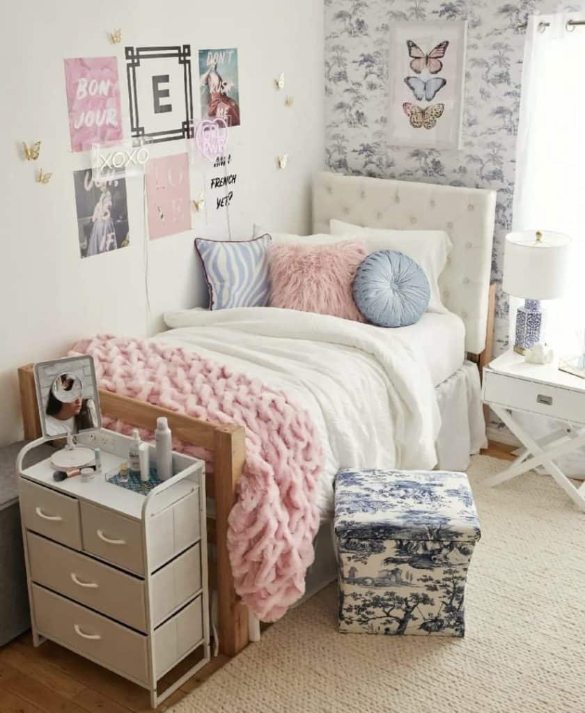 20 Dorm Room Headboards You Will Love in 2022