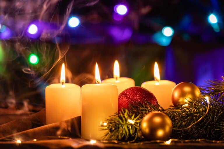 Everything You Need to Know About Christmas Candles