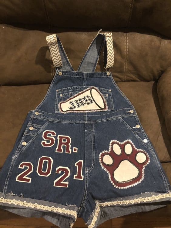 15 Stylish Senior Overalls You Can DIY Quick & Easy