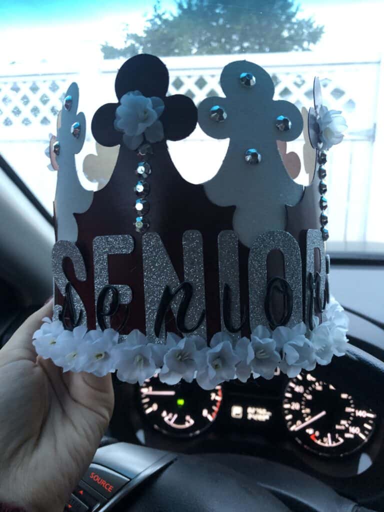 21 Senior Crown Ideas to Be the Center of Attention