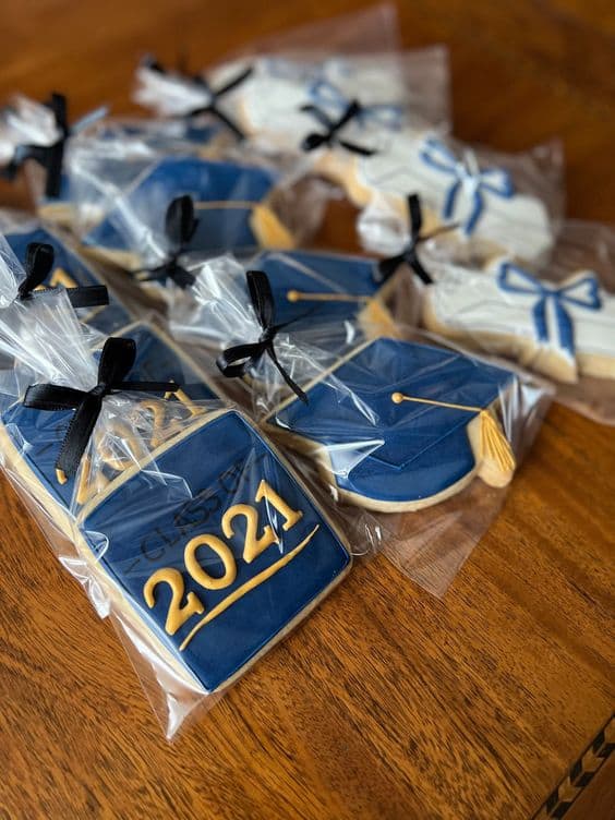 graduation cookies for decor