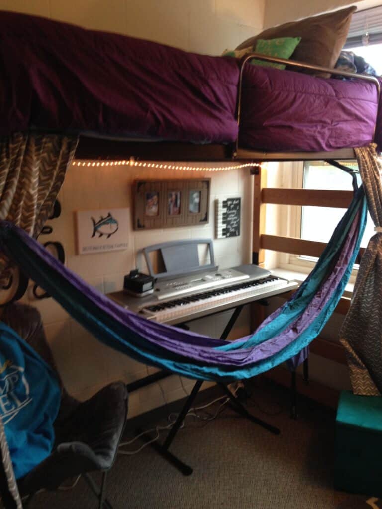 How to Hang a Hammock in a Dorm Room? (With Videos)