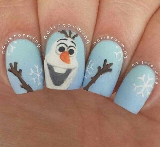 26 Christmas Short Nails to Copy This Year cartoon character