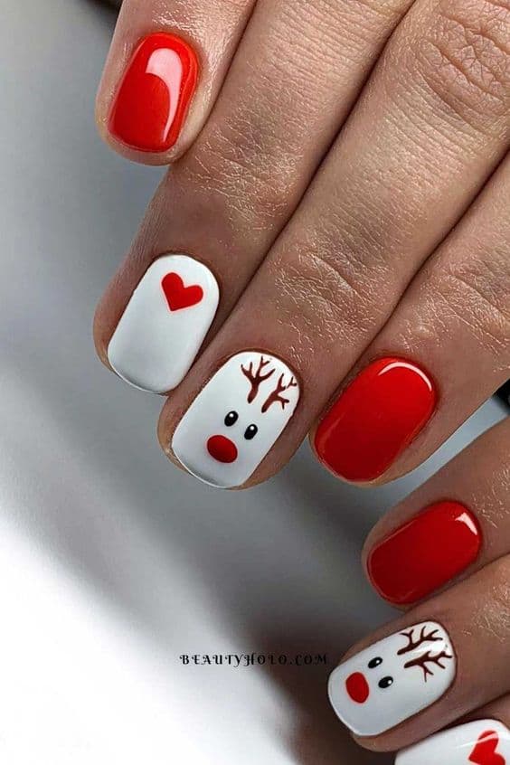 Christmas Short Nails to Copy This Year