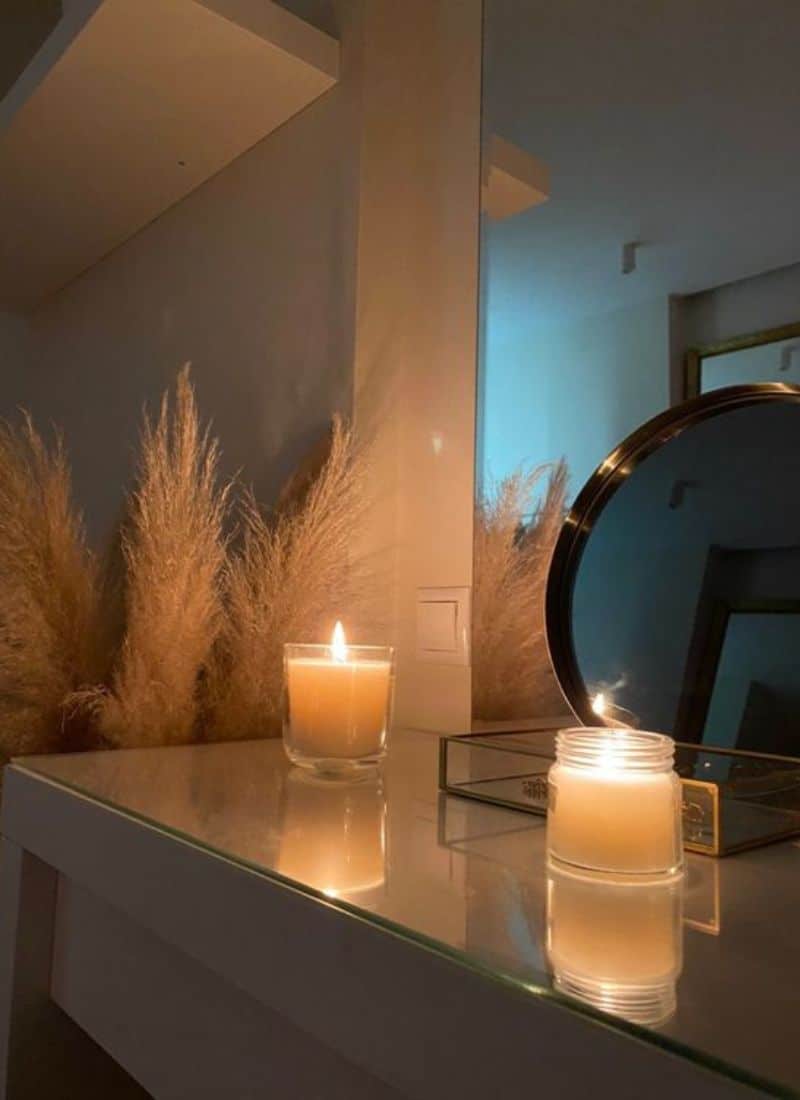 Does Burning a Candle Clean The Air in Your House?