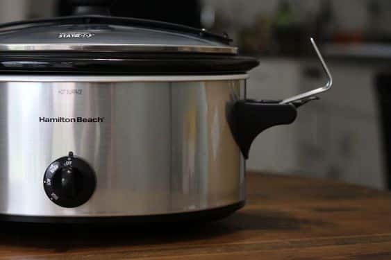 Can a Hamilton Beach Slow Cooker Insert Go in the Oven? Understanding Versatility and Safety