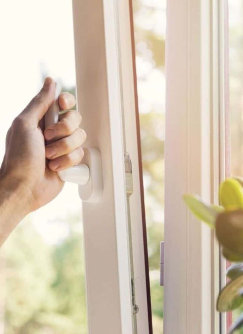 Lowes or Home Depot: Who Offers Better Replacement Windows? A Comparison