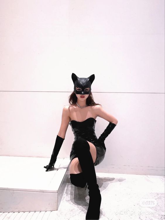 Catwoman halloween costume