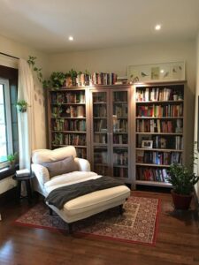 How to Create a Modern Home Library in 10 Easy Ways