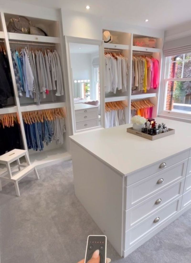 31 Easy Closet Organization Ideas (On a Budget!) to Maximize Your Space