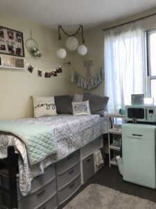 25 Dorm Room Ideas to Copy in 2026: Deck Out Your Space Like a Boss!