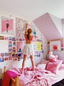 25 Dorm Room Ideas to Copy in 2026: Deck Out Your Space Like a Boss!