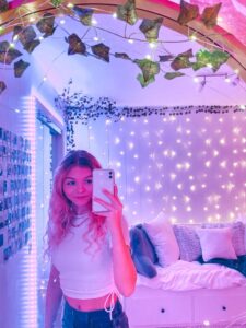 25 Dorm Room Ideas to Copy in 2026: Deck Out Your Space Like a Boss!