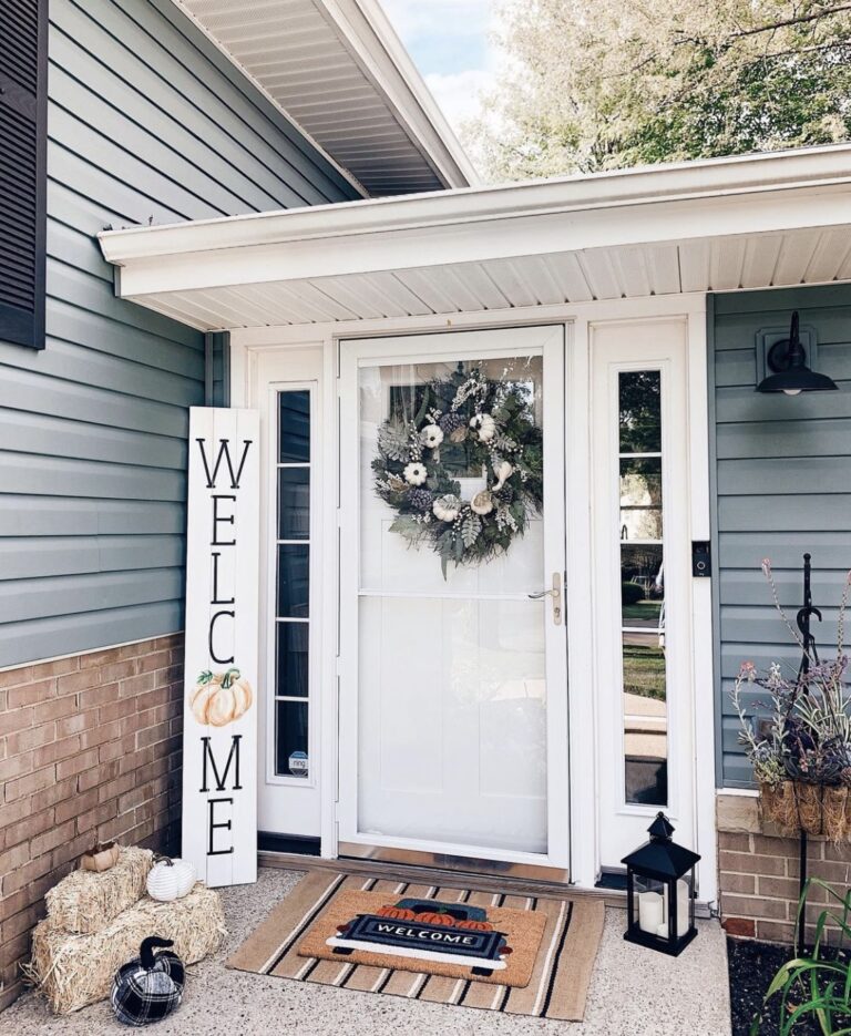 27 Fall Front Porch Ideas to Make Your Neighbors Jealous in 2026