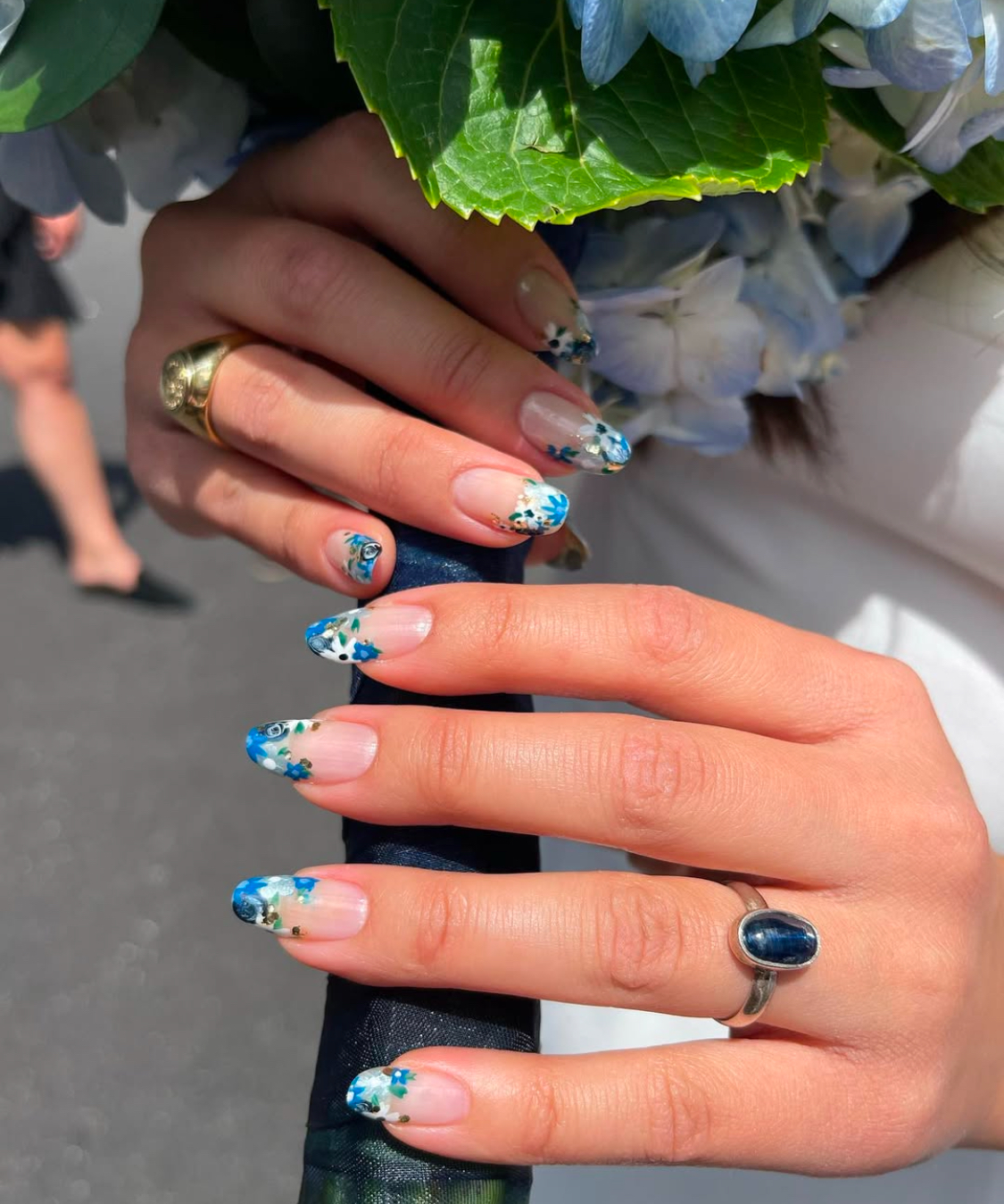 28 Graduation Nail Ideas to Celebrate Your Big Day