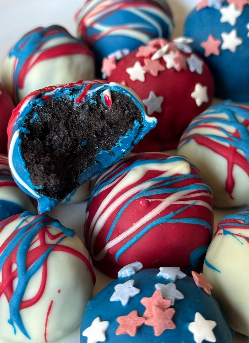 4th of July Patriotic Oreo Balls Recipe: Red, White, and Blue Oreo Bliss