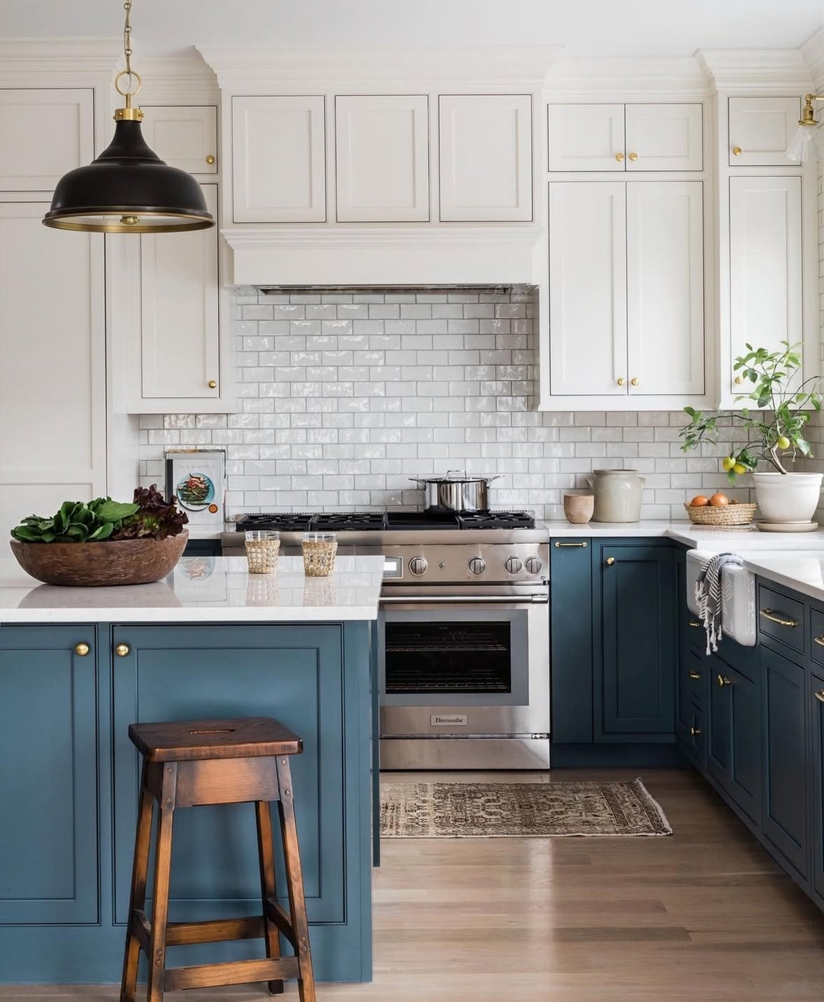 20 Two Tone Kitchen Cabinet Ideas to Transform Your Culinary Space