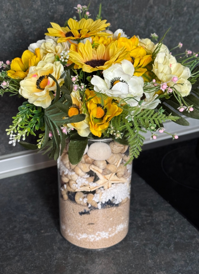 Create a Stunning Seaside Vase: Perfect for Summer Decor