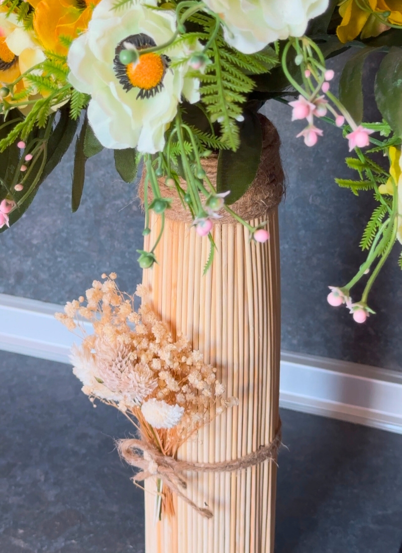 DIY Wine Bottle Vase: The Perfect Summer Upcycle