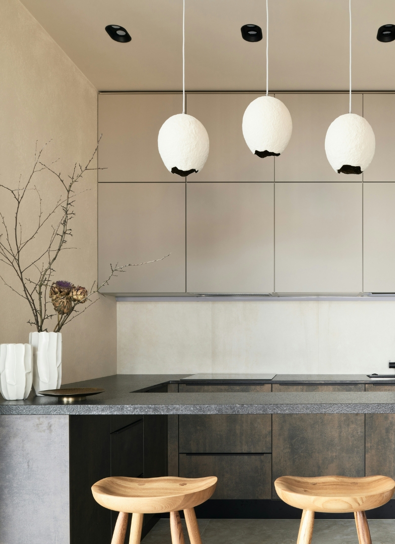 Are Ceiling-Height Kitchen Cabinets a Good Idea? Pros & Cons