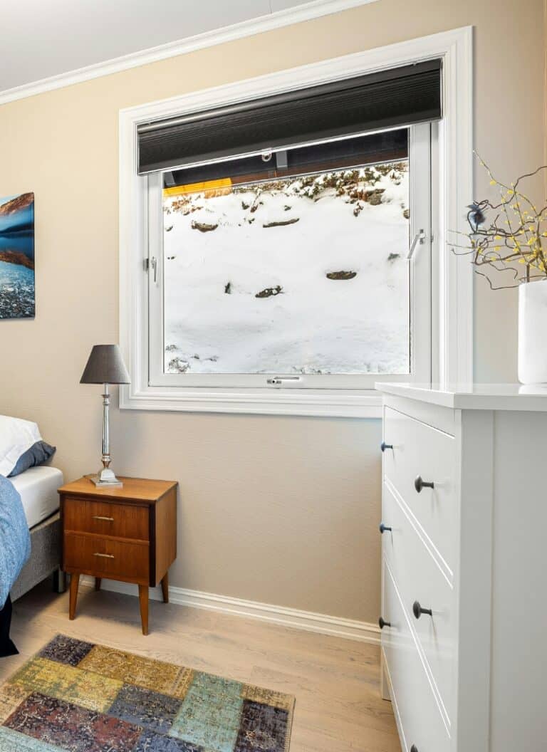 Do Nightstands Have to Match the Dresser? Bedroom Style Guide