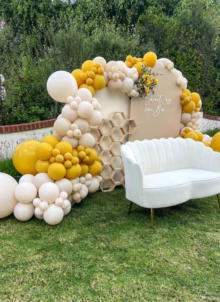 Sweet as Can Bee Theme