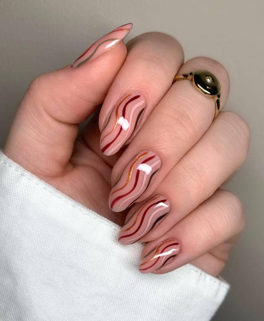 Soft Berry Nails for September's Quiet Charm