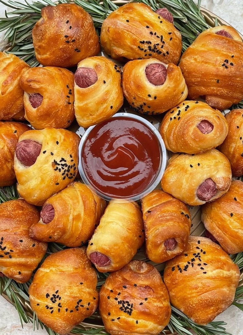 Christmas Appetizers with Big Party Energy