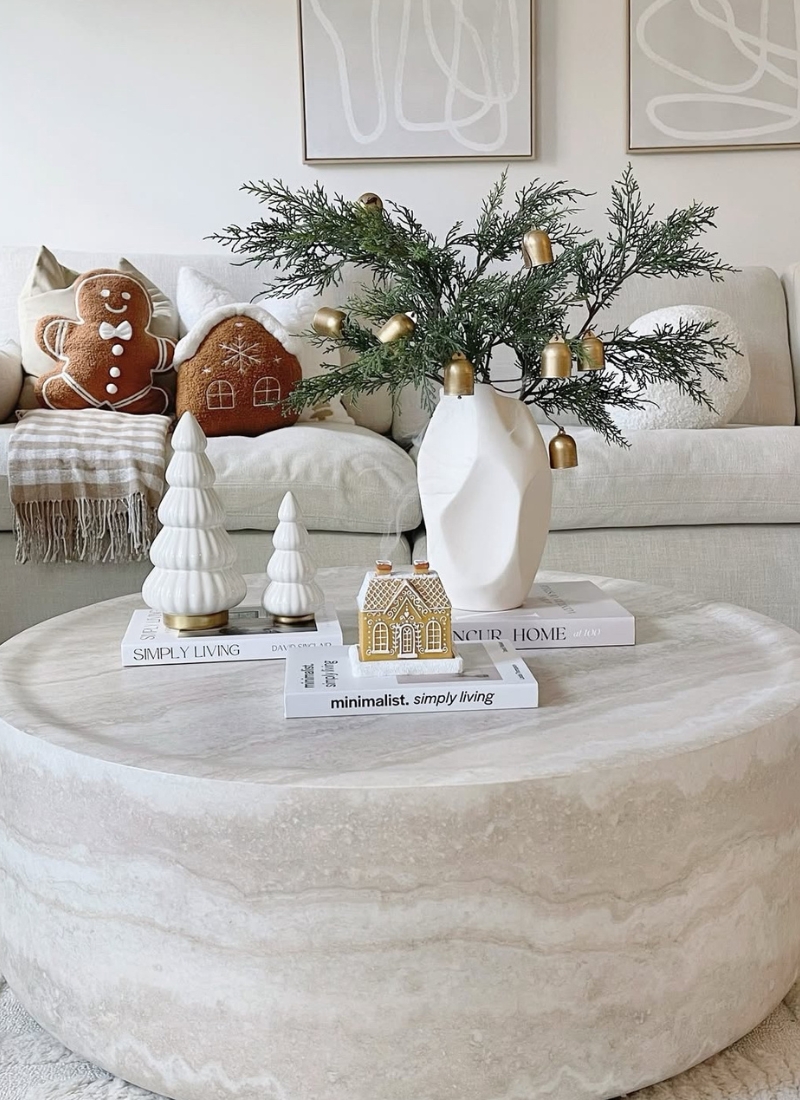 Christmas Coffee Table Decor Ideas