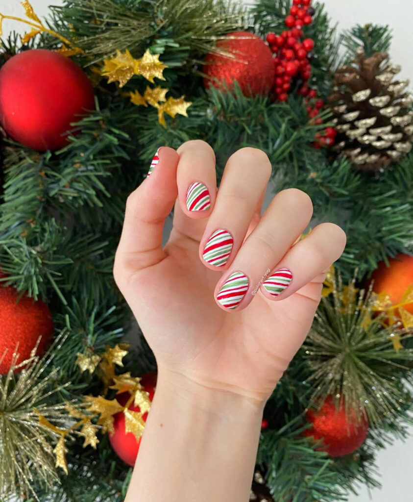 Simple candy cane stripe nail design
