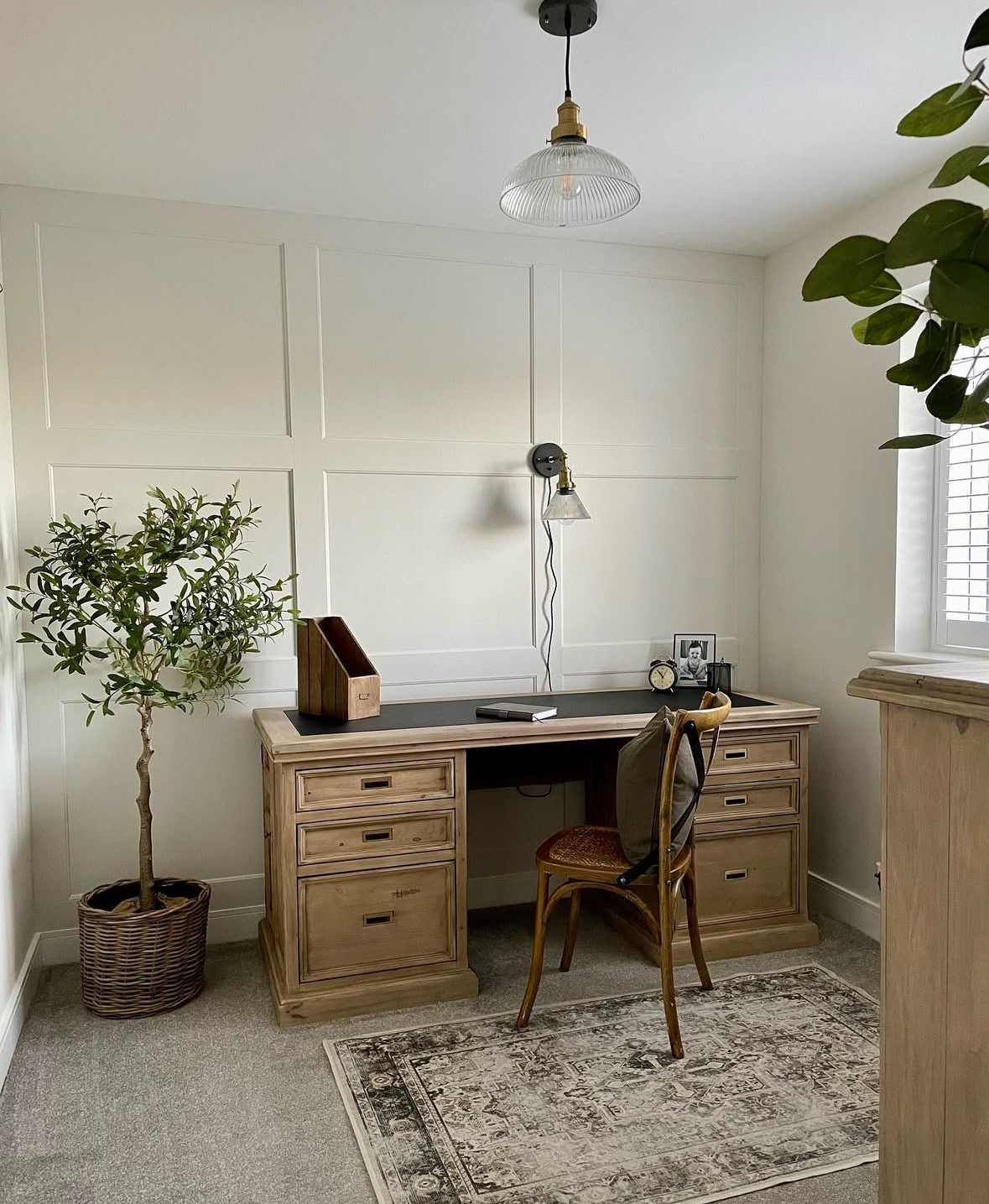 23 Farmhouse Home Office Ideas for Work-From-Home Life