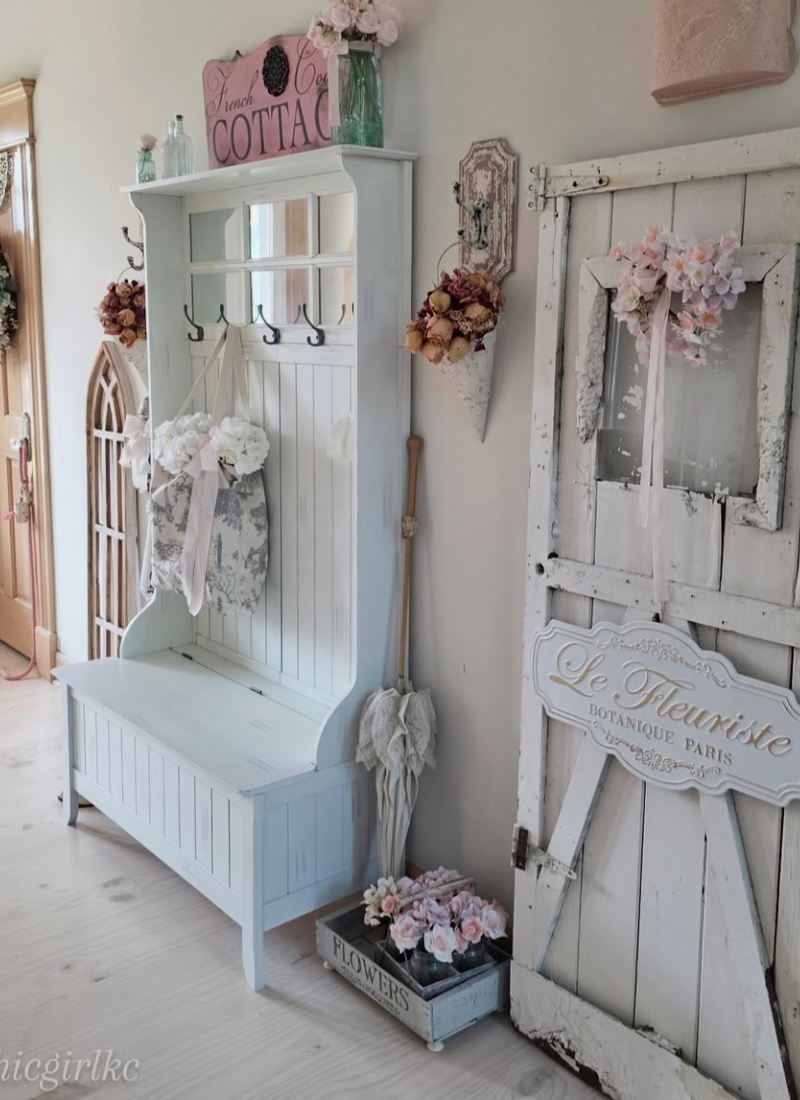 21 Shabby Chic Decor Ideas: How To Mix Florals, Lace, And Chippy Furniture