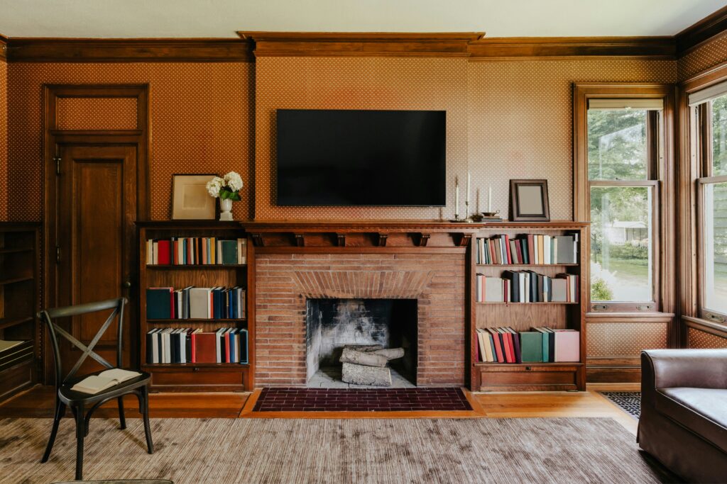 living room with crown molding